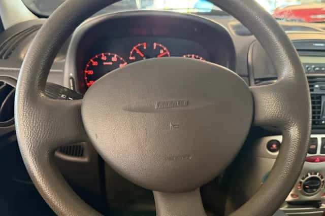 Fiat Punto (2002) thumbnail 6
