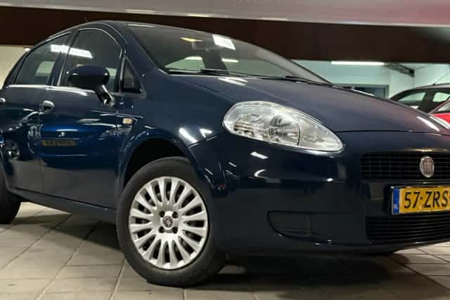 Fiat Punto (2010) thumbnail 5