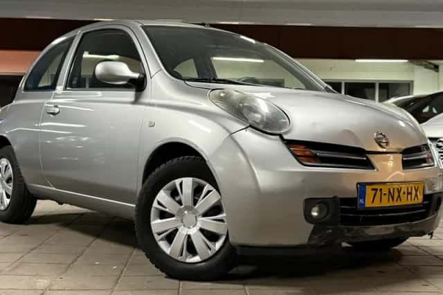 Nissan Micra (2004) thumbnail 5