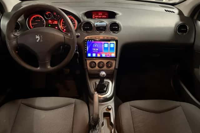 Peugeot 308 (2008) thumbnail 2