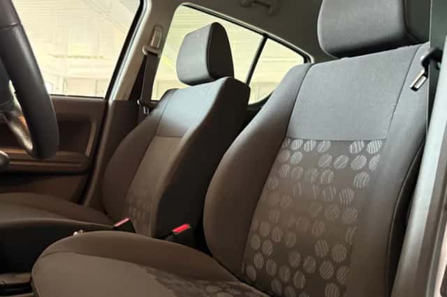 Suzuki Splash (2010) thumbnail 3
