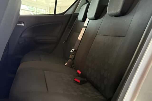 Suzuki Splash (2010) thumbnail 4