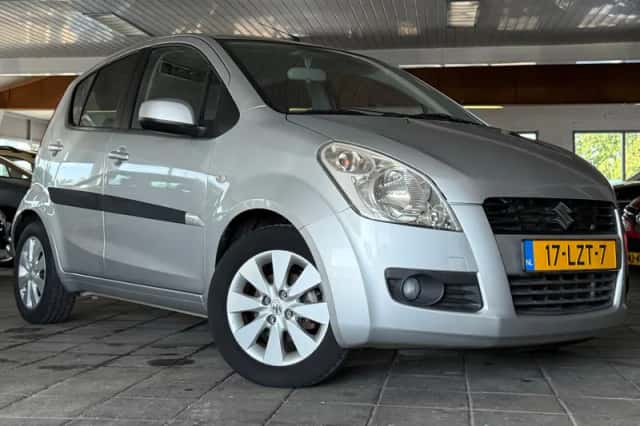 Suzuki Splash (2010) thumbnail 5