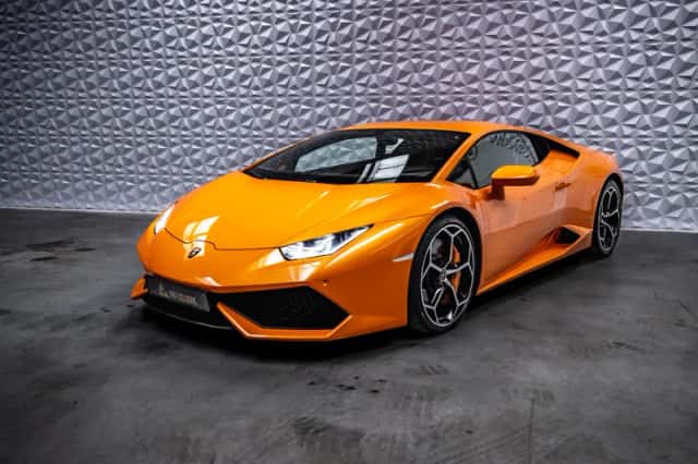 Lamborghini Huracán (2014) thumbnail 2