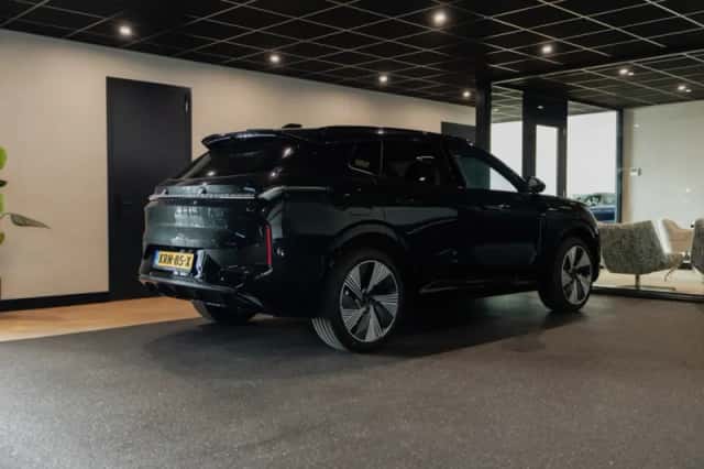 Lynk & Co 08 (2026) thumbnail 3