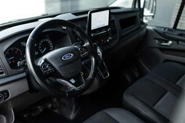 Ford Transit (2021) thumbnail 2