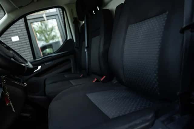 Ford Transit (2021) thumbnail 4