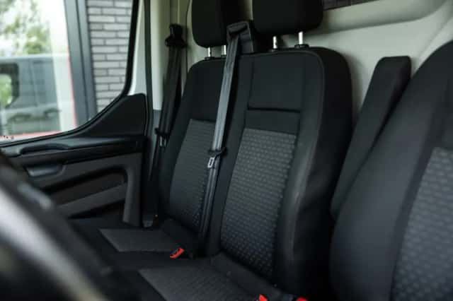 Ford Transit (2021) thumbnail 5