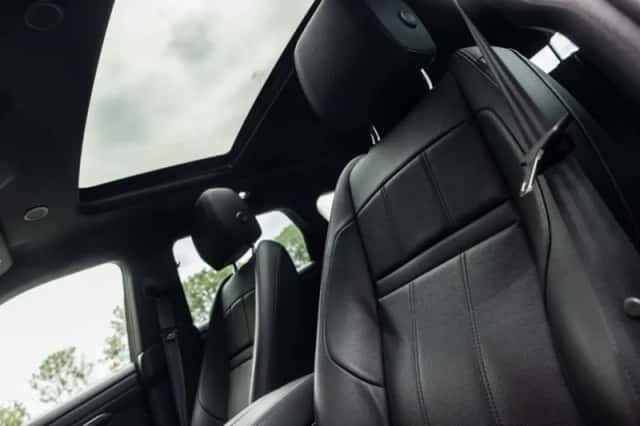 Land Rover Range Rover Evoque (2023) thumbnail 5