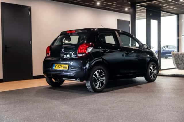 Peugeot 108 (2021) thumbnail 3