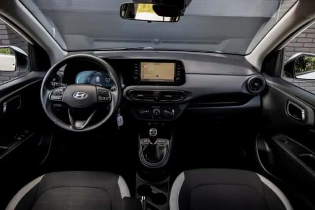 Hyundai i10 (2024) thumbnail 2