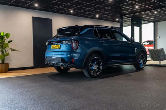 Lynk & Co 01 (2023) thumbnail 3