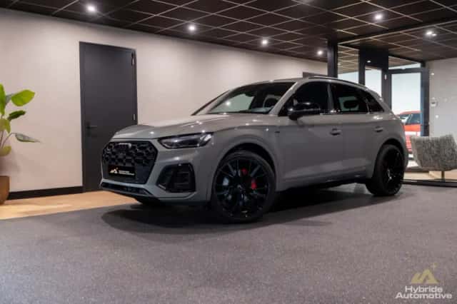 Audi Q5 (2021) thumbnail 1