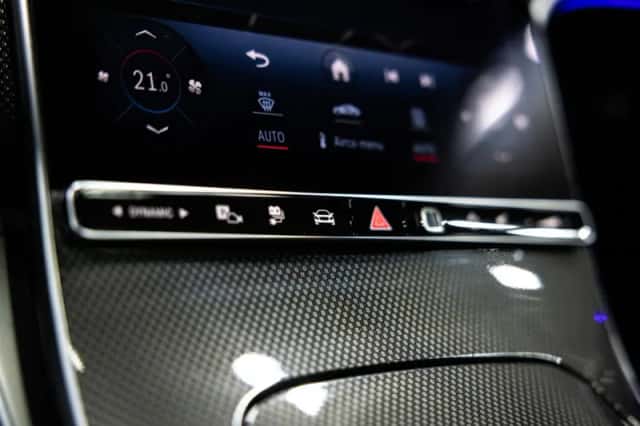 Mercedes-Benz C-Klasse (2021) thumbnail 45