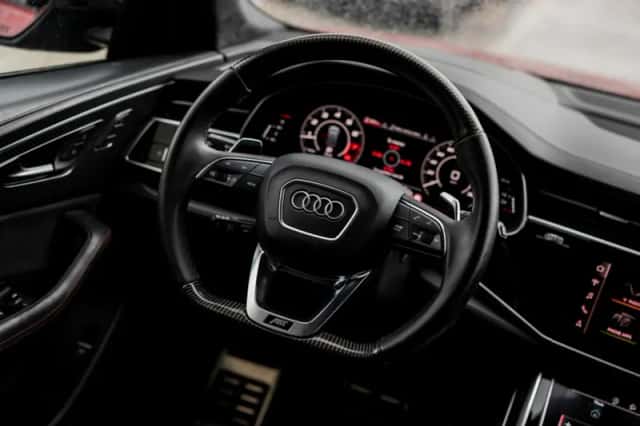 Audi RSQ8 (2020) thumbnail 11