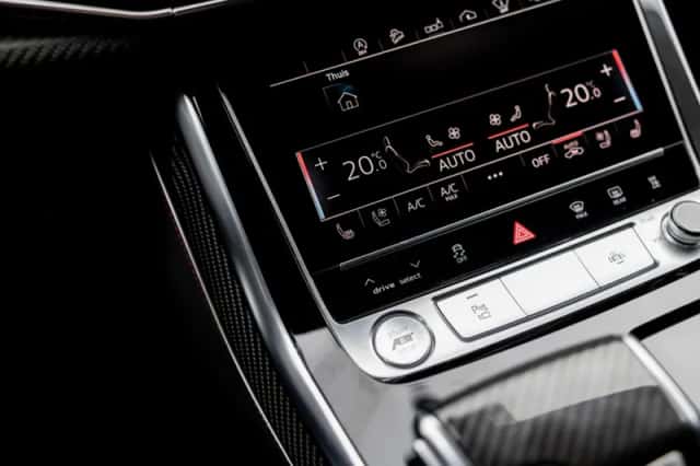 Audi RSQ8 (2020) thumbnail 31