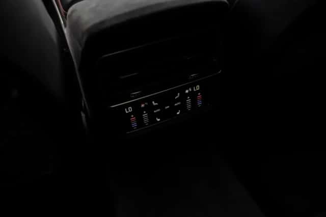 Audi RSQ8 (2020) thumbnail 38