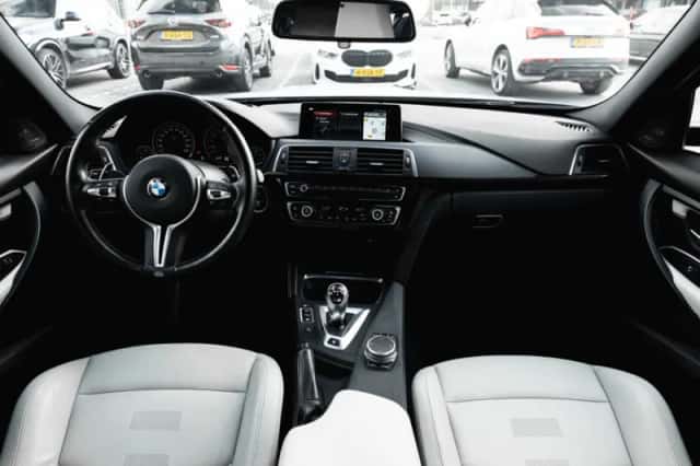 BMW M3 (2018) thumbnail 2