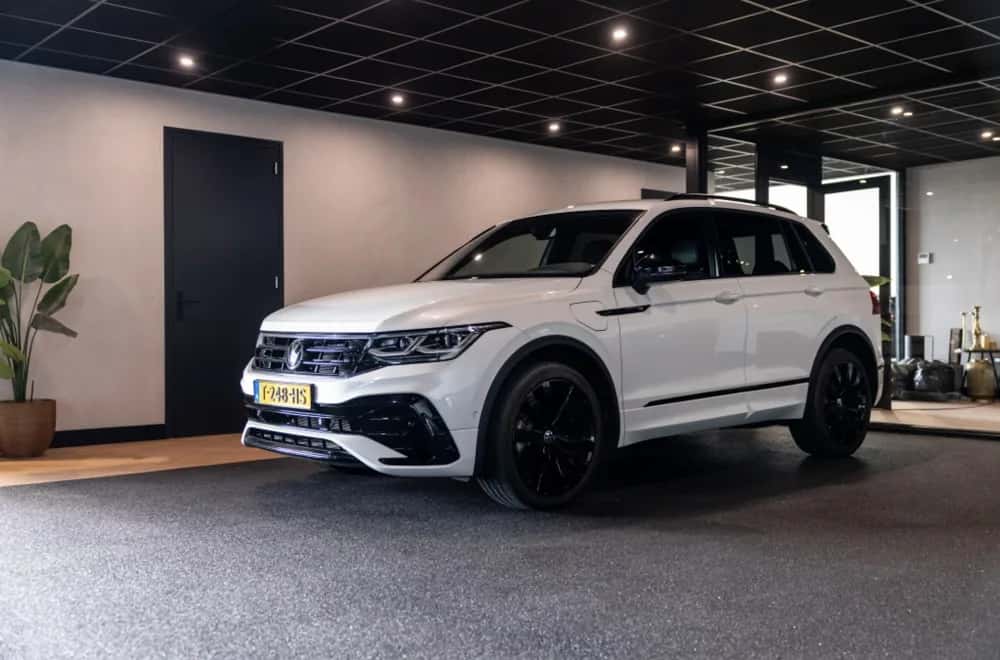 Volkswagen Tiguan (2022) — foto 1