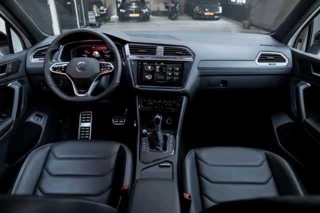 Volkswagen Tiguan (2022) thumbnail 2