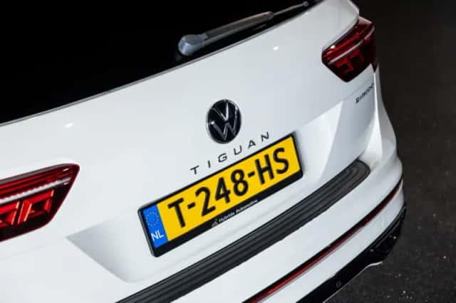Volkswagen Tiguan (2022) thumbnail 17
