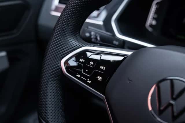 Volkswagen Tiguan (2022) thumbnail 18