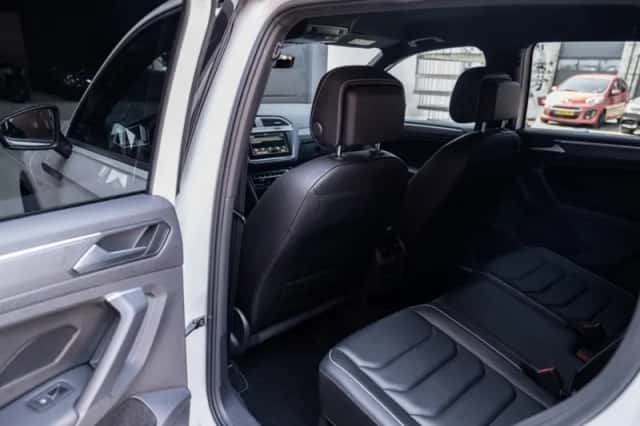 Volkswagen Tiguan (2022) thumbnail 35