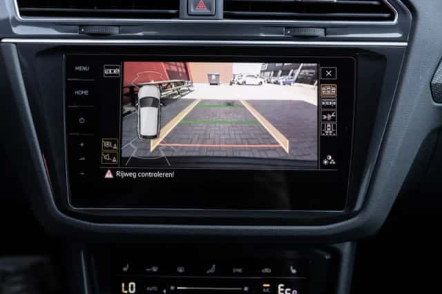 Volkswagen Tiguan (2022) thumbnail 9