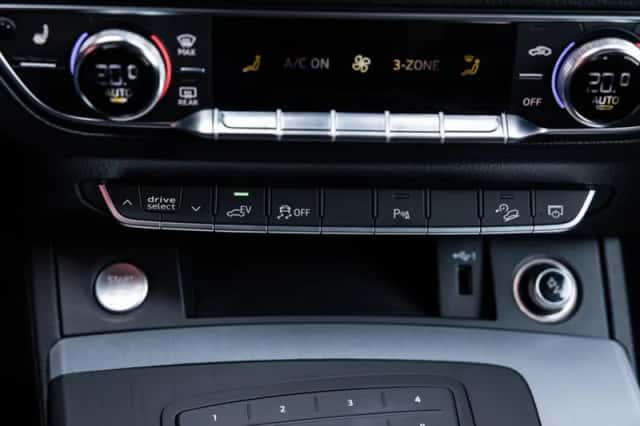 Audi Q5 (2020) thumbnail 35
