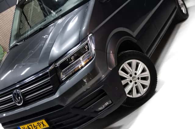 Volkswagen Crafter (2018) thumbnail 18