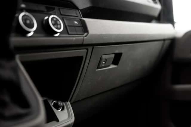 Volkswagen Crafter (2018) thumbnail 38