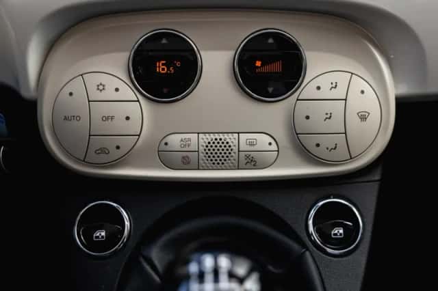 Fiat 500 (2019) thumbnail 29