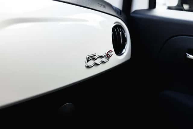 Fiat 500 (2019) thumbnail 32