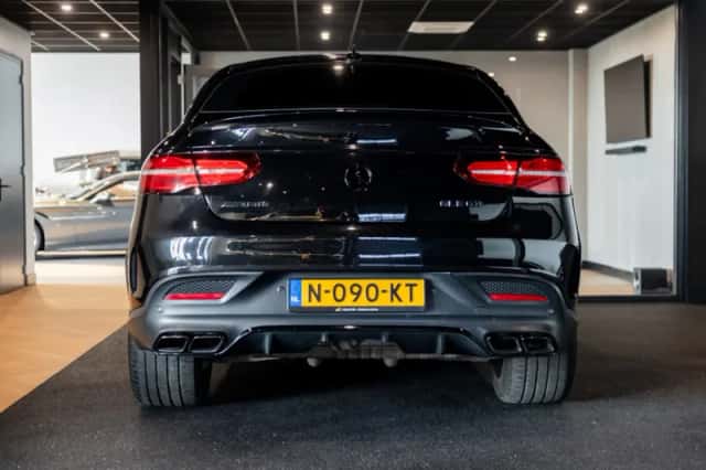 Mercedes-Benz GLE (2017) thumbnail 10