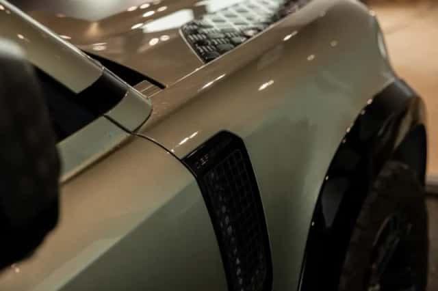 Land Rover Defender (2020) thumbnail 26