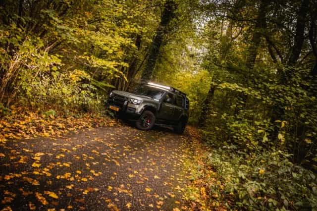 Land Rover Defender (2020) thumbnail 37