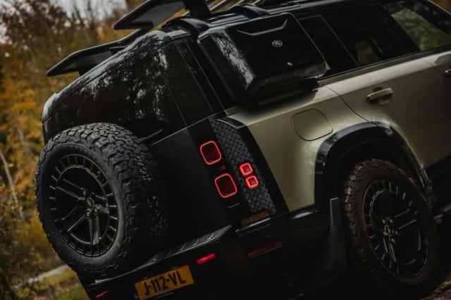 Land Rover Defender (2020) thumbnail 39