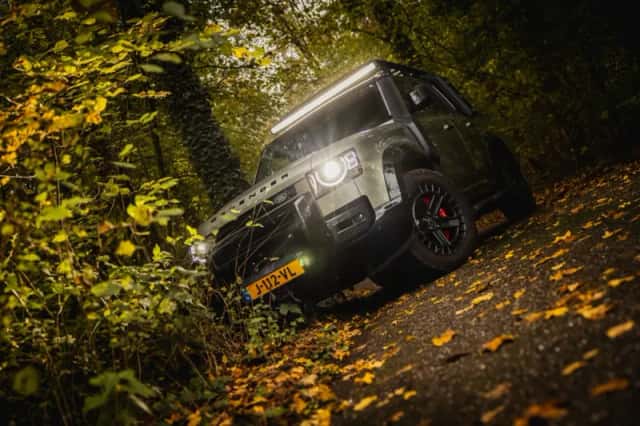 Land Rover Defender (2020) thumbnail 40