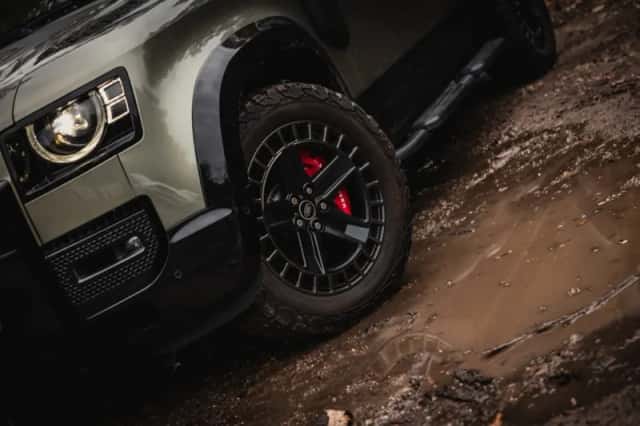 Land Rover Defender (2020) thumbnail 41
