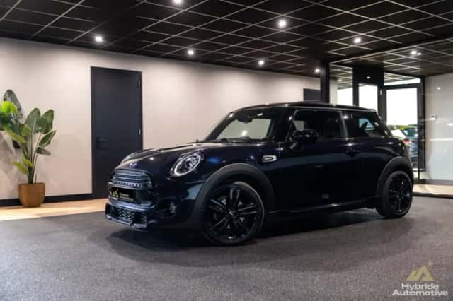 MINI Cooper (2021)