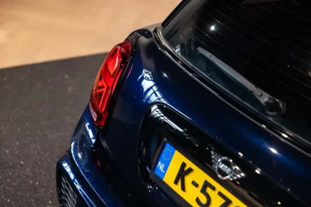 MINI Cooper (2021) thumbnail 17
