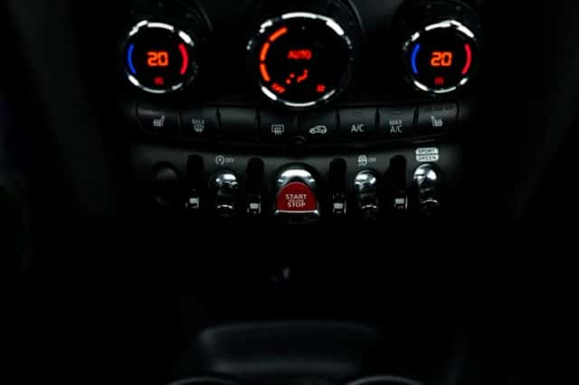 MINI Cooper (2021) thumbnail 22