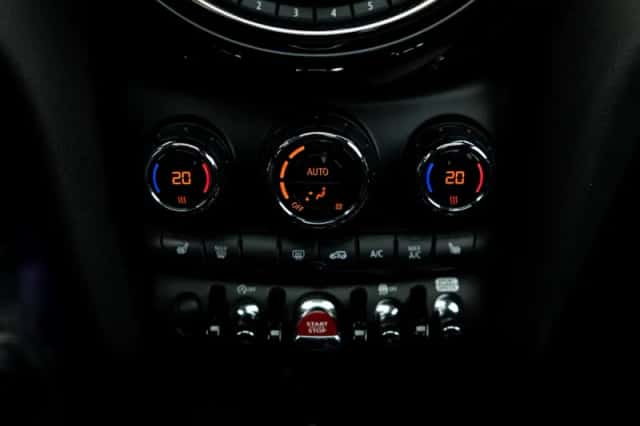 MINI Cooper (2021) thumbnail 36