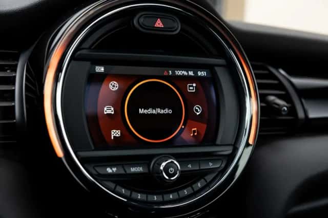 MINI Cooper (2021) thumbnail 39