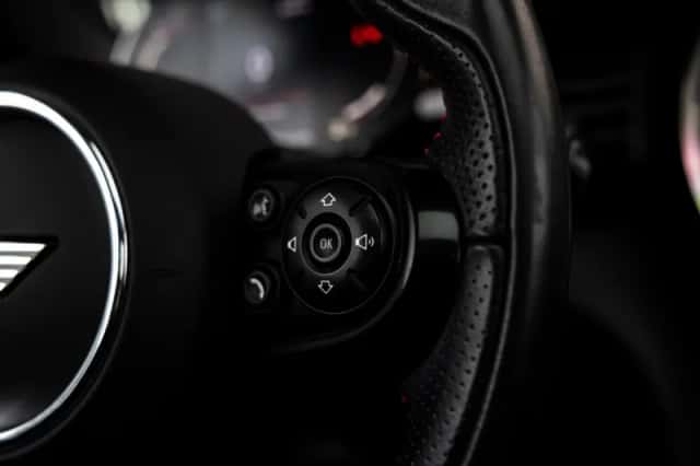 MINI Cooper (2021) thumbnail 40