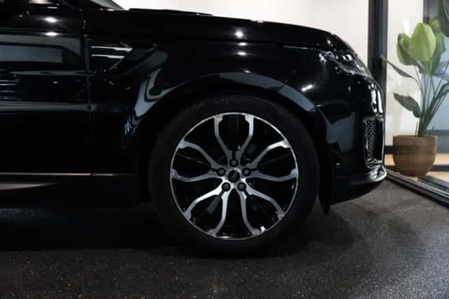 Land Rover Range Rover Sport (2018) thumbnail 17