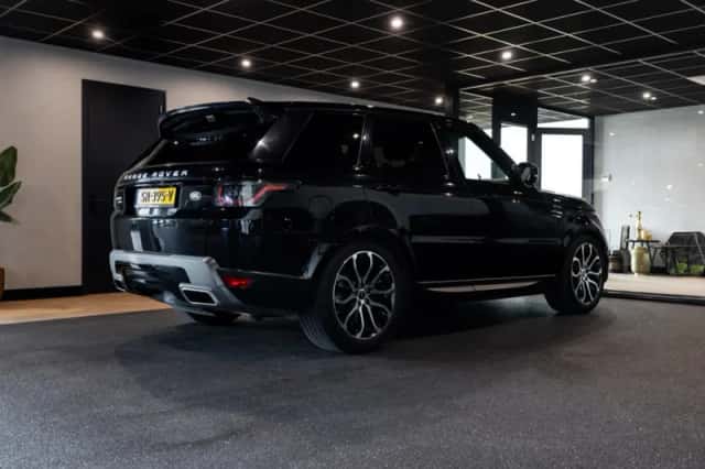 Land Rover Range Rover Sport (2018) thumbnail 3