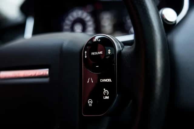 Land Rover Range Rover Sport (2018) thumbnail 23