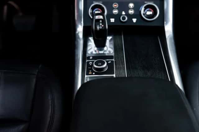 Land Rover Range Rover Sport (2018) thumbnail 28