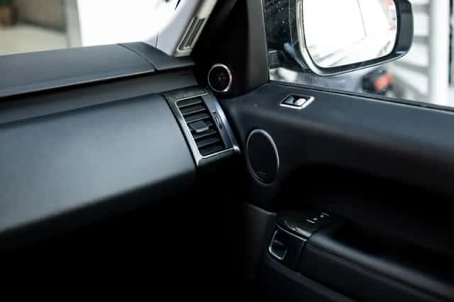 Land Rover Range Rover Sport (2018) thumbnail 30